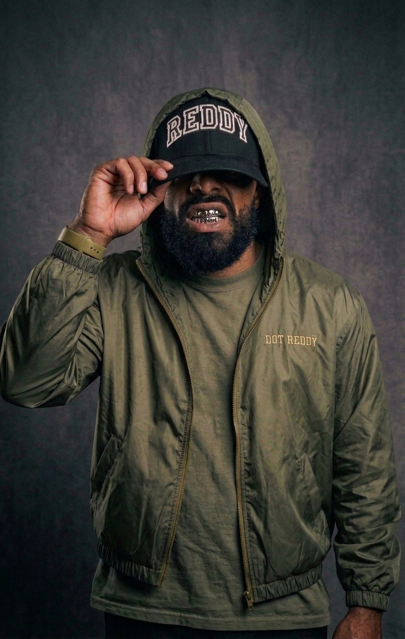 Archive Windbreaker V1 in forest